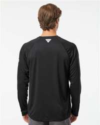 Photo of Men's PFG Terminal Tackle™ Long Sleeve T-Shirt - Columbia - Black/ Cool Grey - view 4